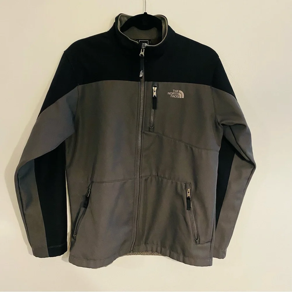 PRICE DROP The North Face Kids Black and Gray Performance Jacket